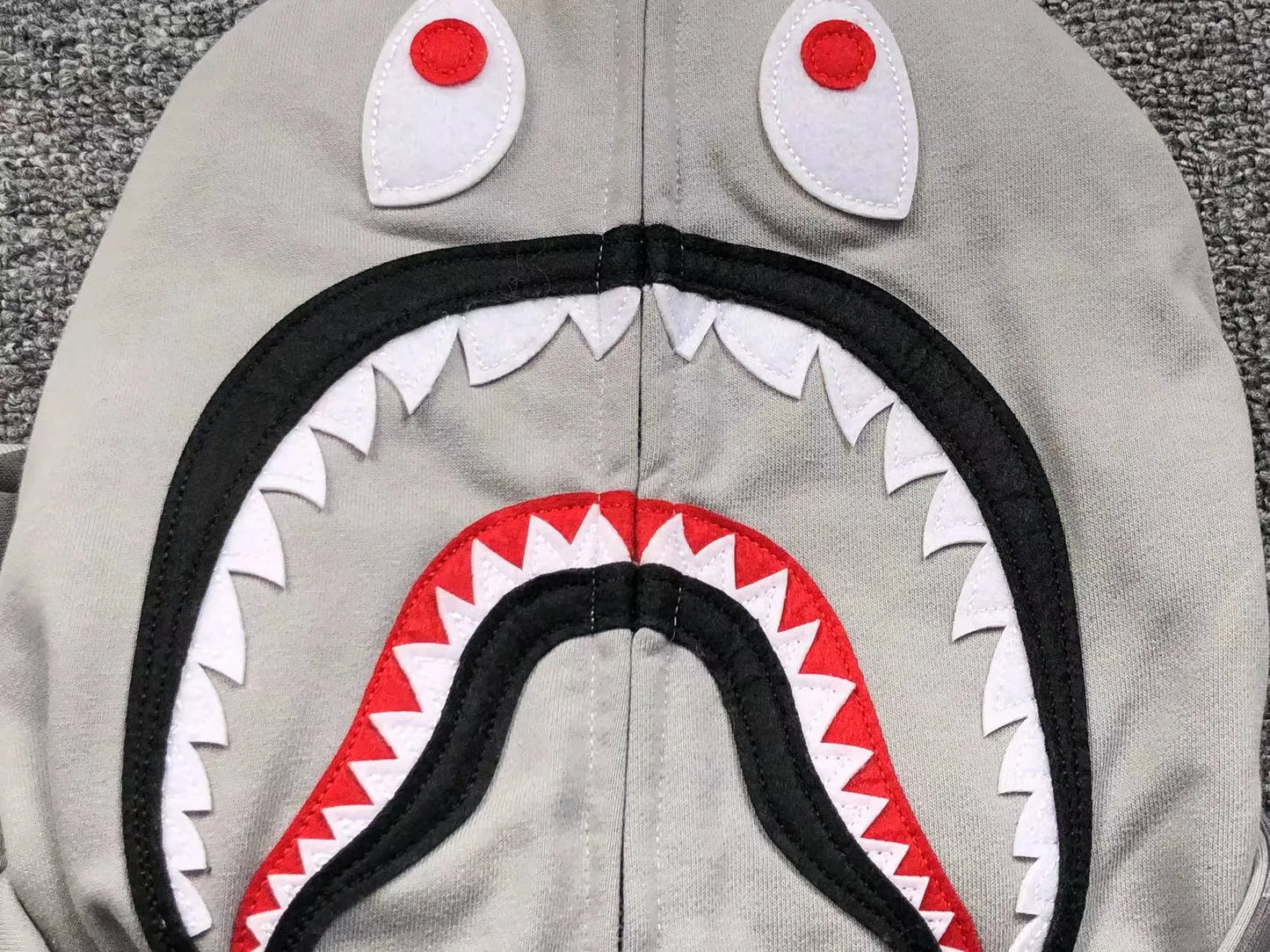 bape-color-camo-shark-wide-full-zip-double-hoodie-gray-9-Drip Store Argentina