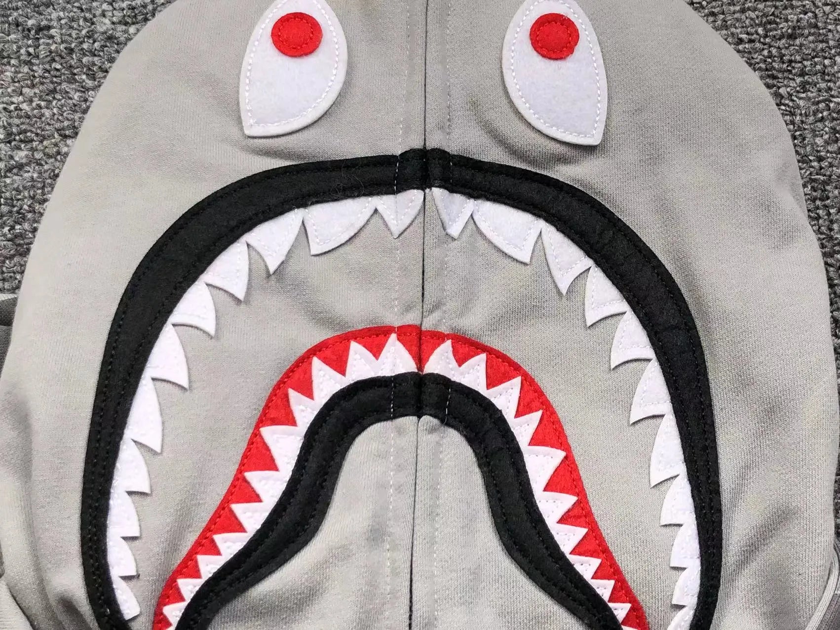 bape-color-camo-shark-wide-full-zip-double-hoodie-gray-9-Drip Store Argentina