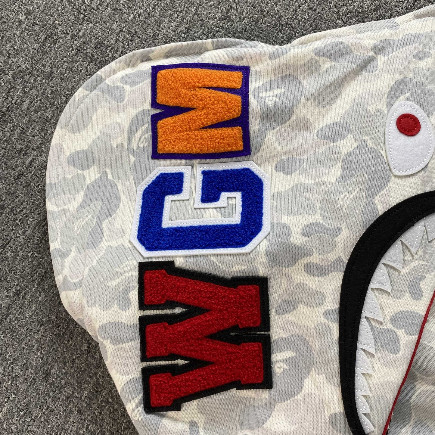 Campera Bape Harajuku Separate Shark Full Zip Blanco