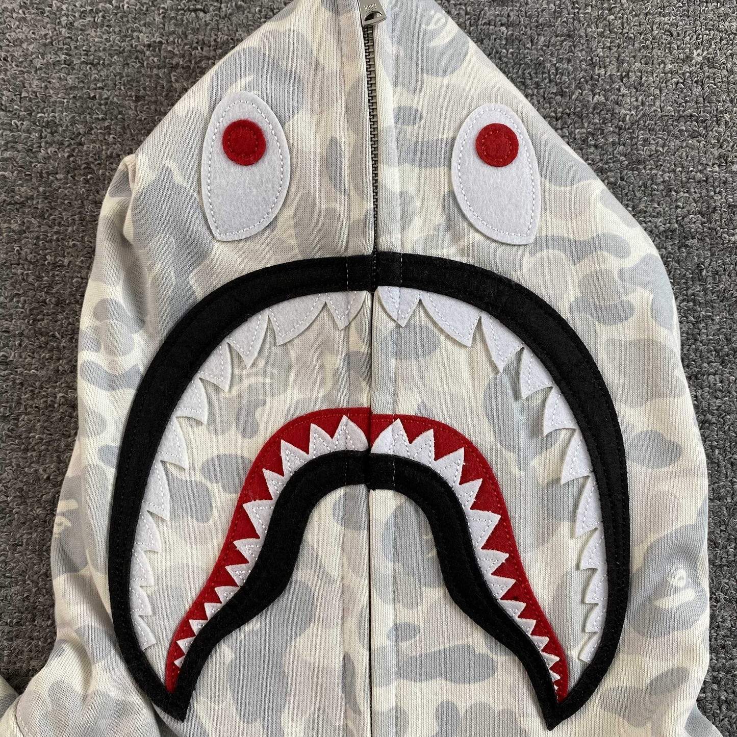 Campera Bape Harajuku Separate Shark Full Zip Blanco