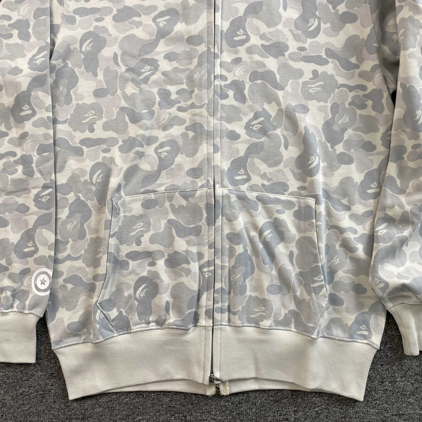 Campera Bape Harajuku Separate Shark Full Zip Blanco