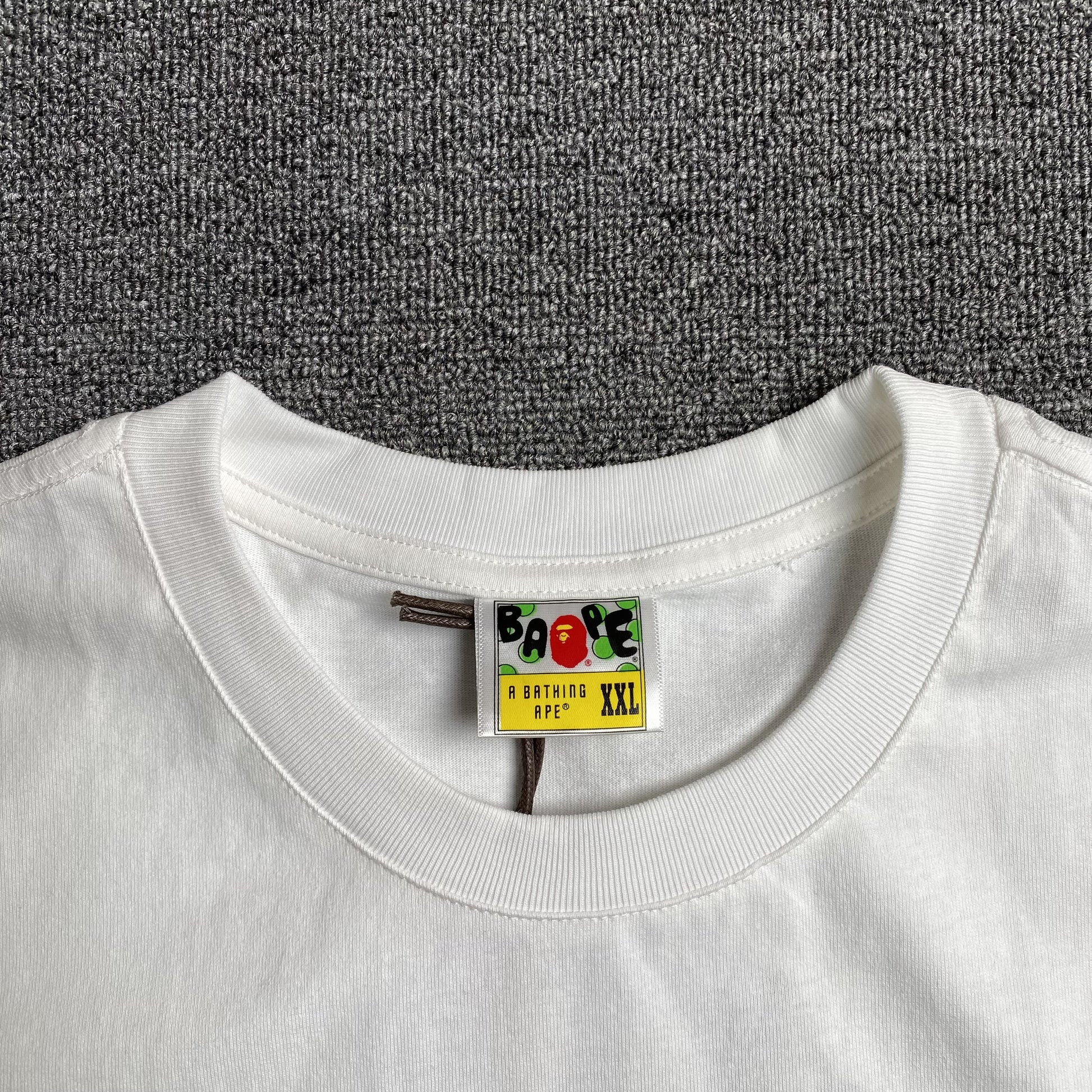 bape-lux-sport-ape-head-tee-white-5-Drip Store Argentina