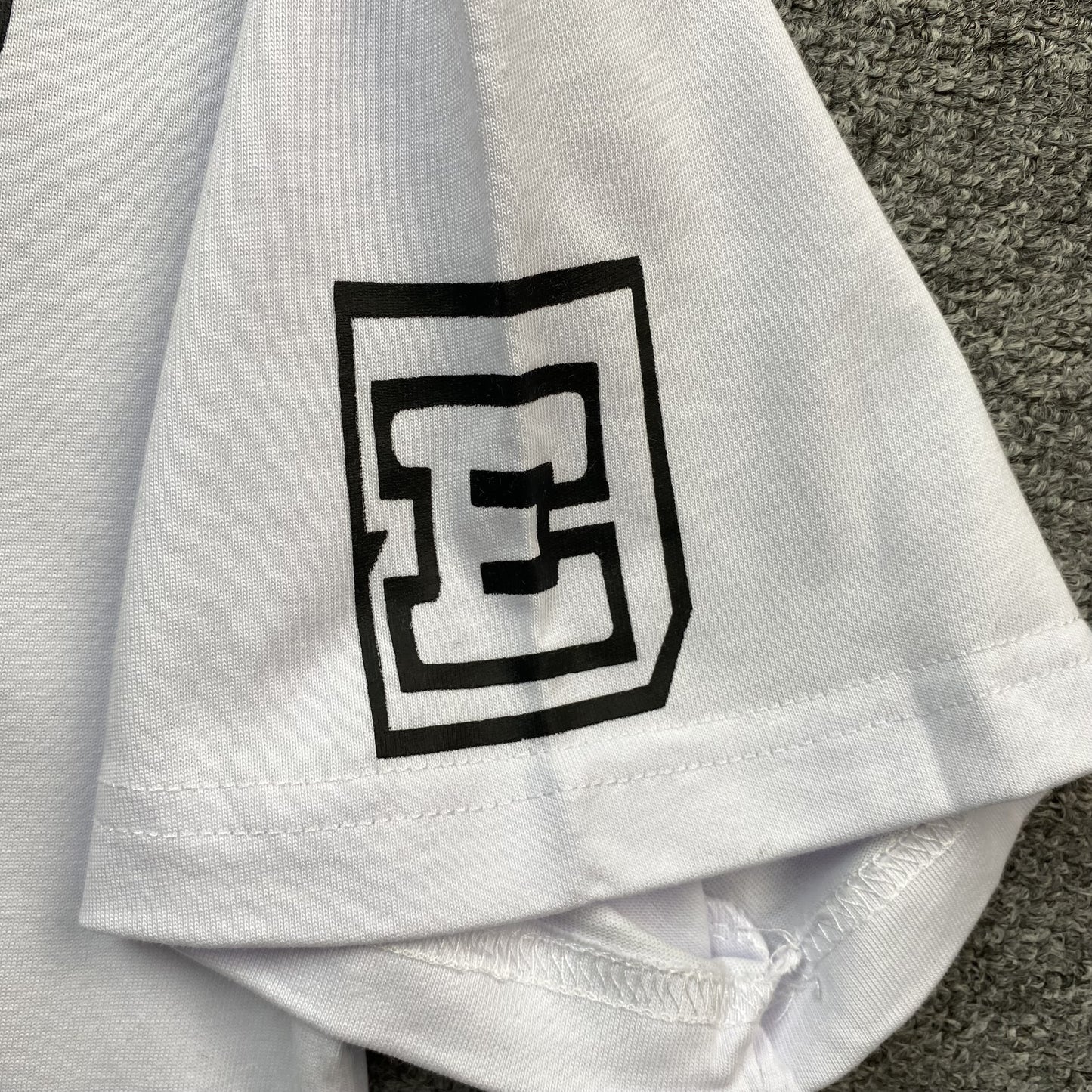 bape-multi-fonts-tee-white-5-Drip Store Argentina