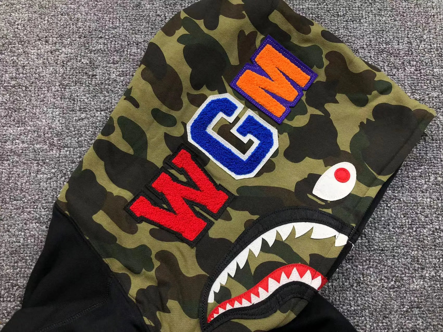 bape-shark-full-zip-hoodie-black-2-Drip Store Argentina