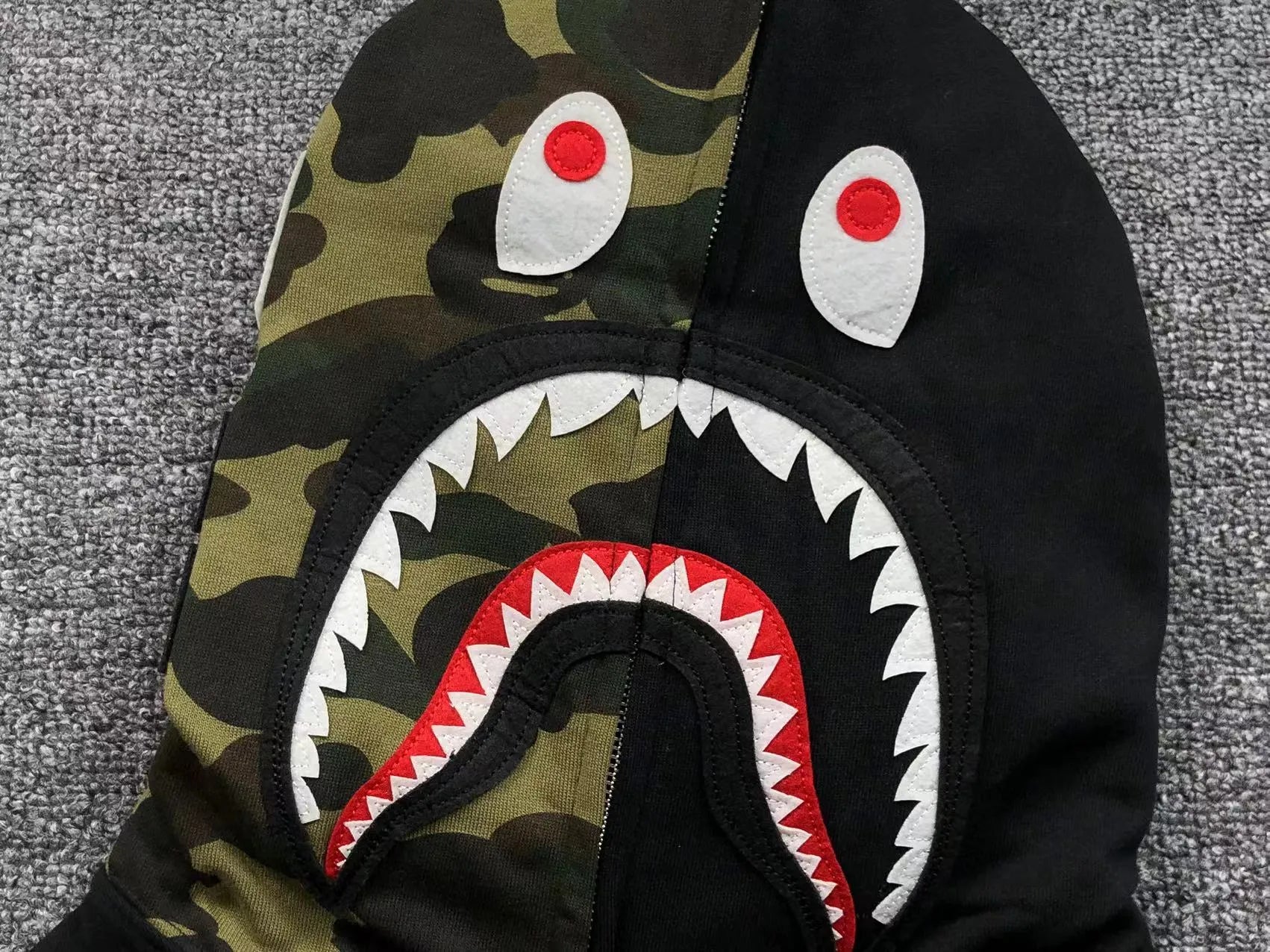 bape-shark-full-zip-hoodie-black-5-Drip Store Argentina