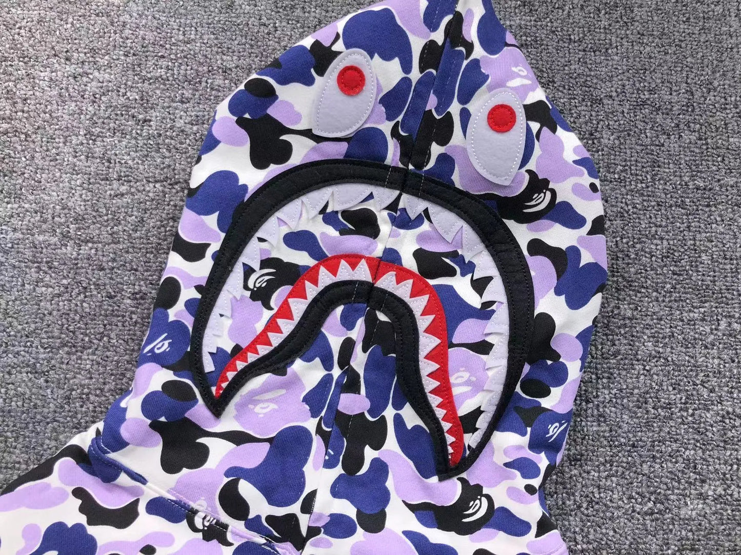 bape-shark-shizuoka-limited-full-zip-hoodie-9-Drip Store Argentina