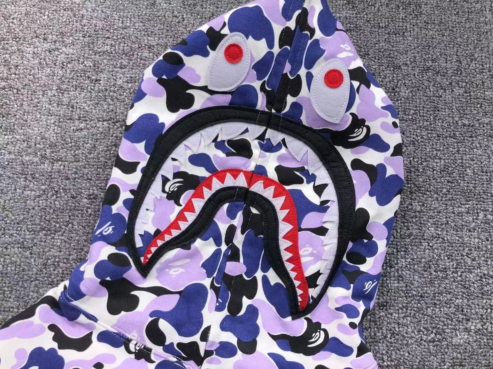 bape-shark-shizuoka-limited-full-zip-hoodie-9-Drip Store Argentina