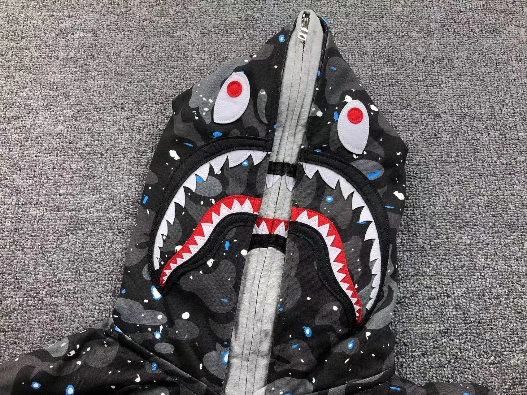bape-space-camo-shark-full-zip-double-hoodie-black-2-Drip Store Argentina