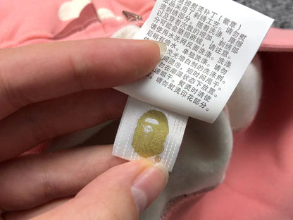 bape-x-barbie-dot-camo-shark-full-zip-hoodie-pink-10-Drip Store Argentina