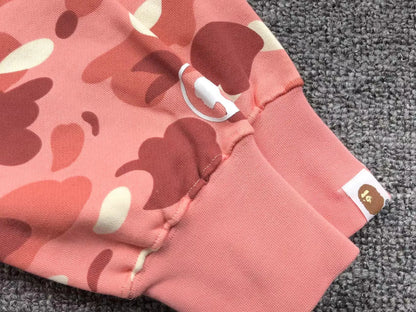 bape-x-barbie-dot-camo-shark-full-zip-hoodie-pink-11-Drip Store Argentina