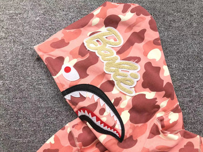 bape-x-barbie-dot-camo-shark-full-zip-hoodie-pink-2-Drip Store Argentina
