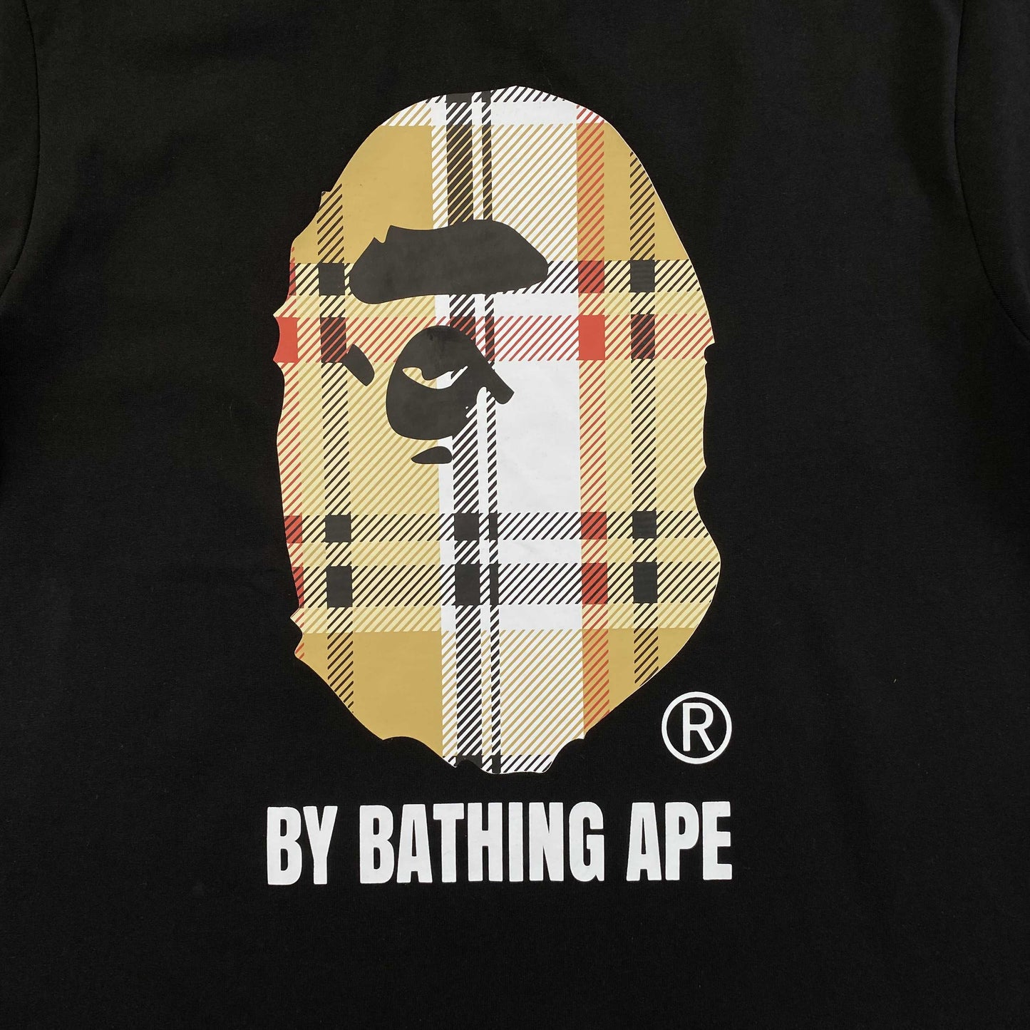 Remera Bape x Burberry Negra