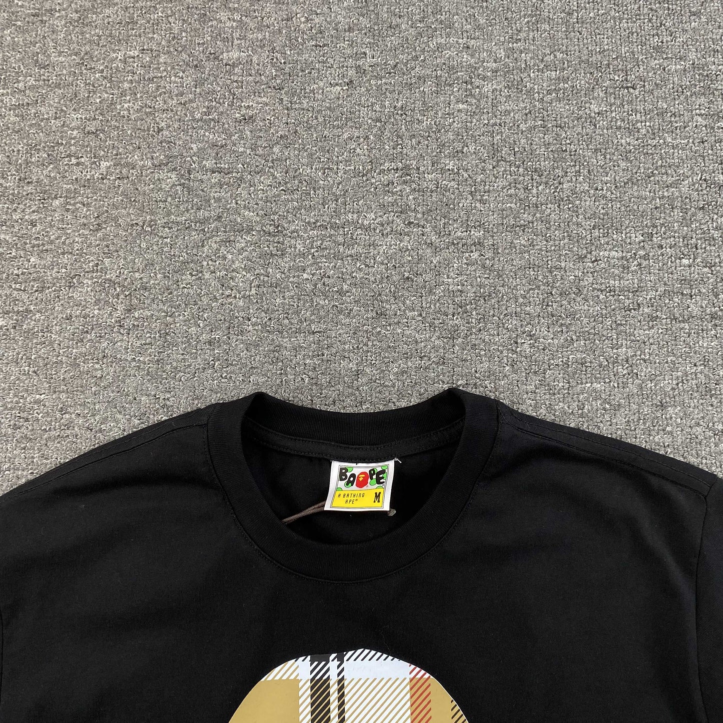 Remera Bape x Burberry Negra