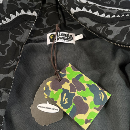 Campera Bape X Dsm Special Camo Shark Full Zip Negra