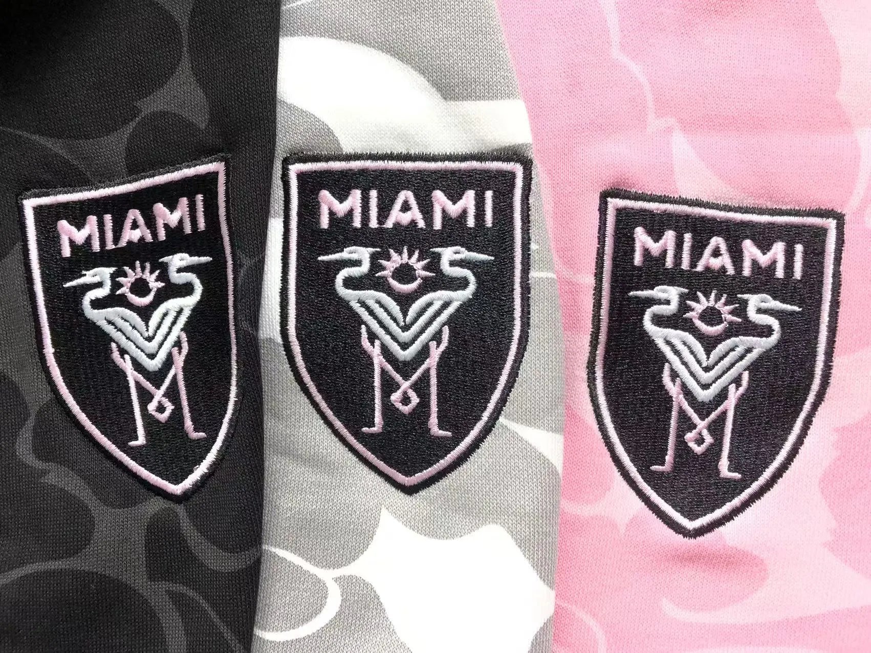 bape-x-inter-miami-cf-camo-hoodie-pink-5-Drip Store Argentina