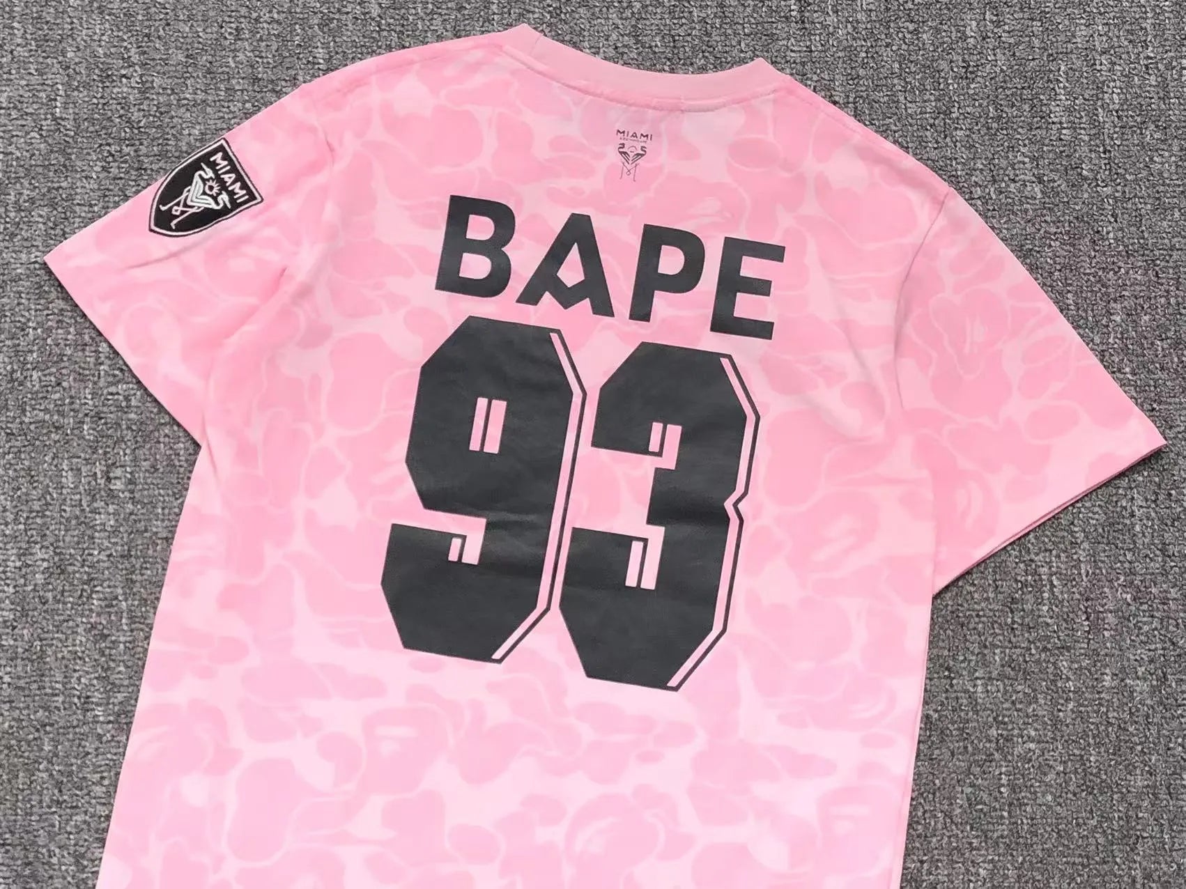 bape-x-inter-miami-cf-camo-tee-pink-4-Drip Store Argentina
