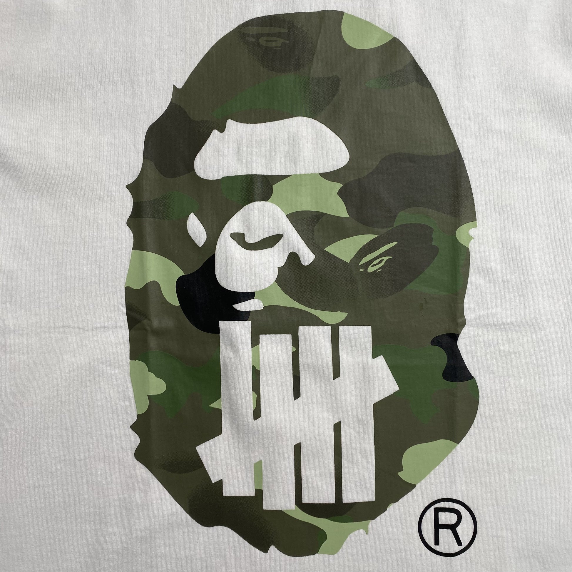 bape-x-undefeated-tee-white-3-Drip Store Argentina
