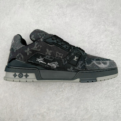 Louis Vuitton Trainer Sneaker Monogram Denim Negro
