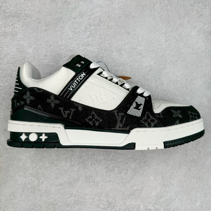Louis Vuitton Trainer Sneaker Negra