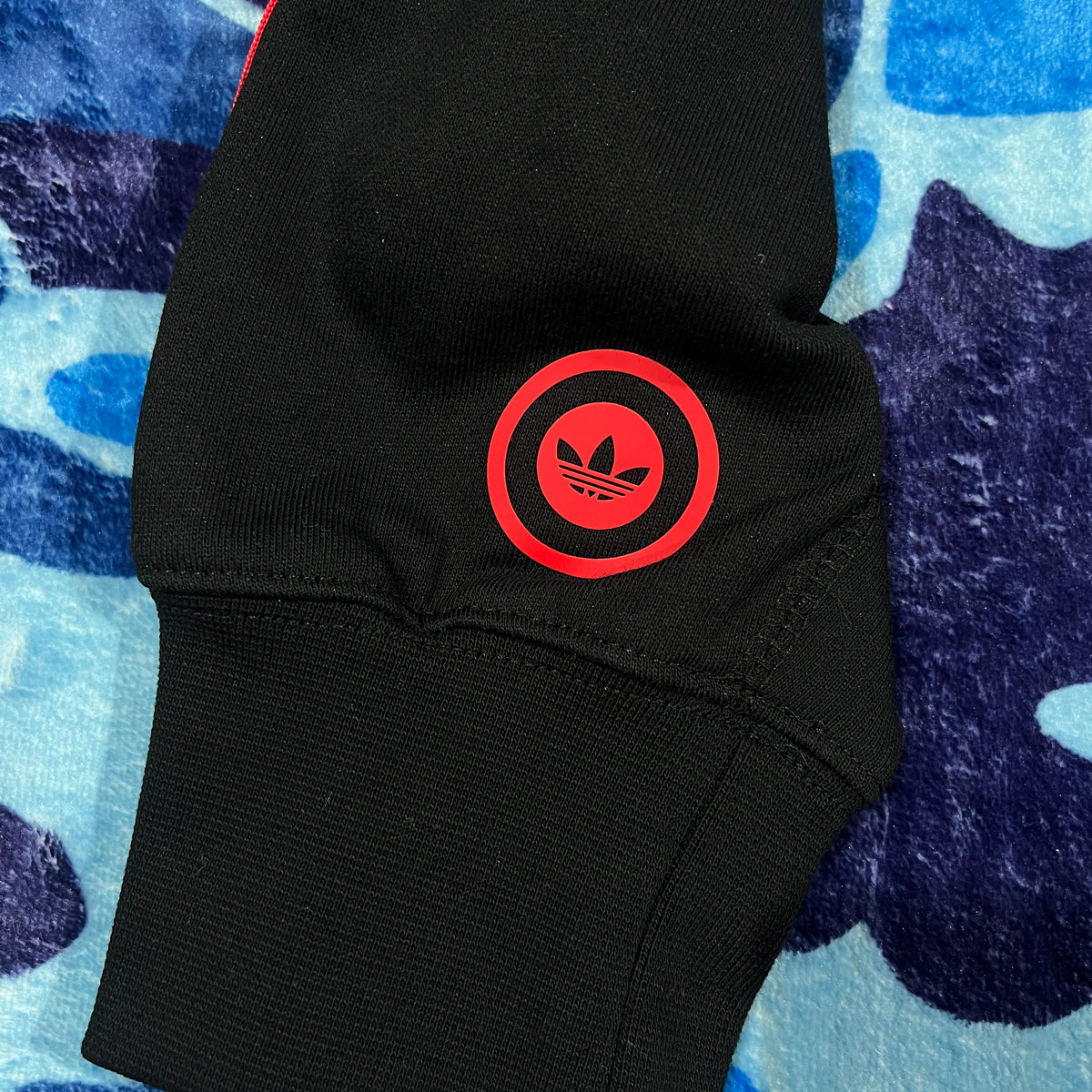 Campera Bape x Adidas Shark Negra
