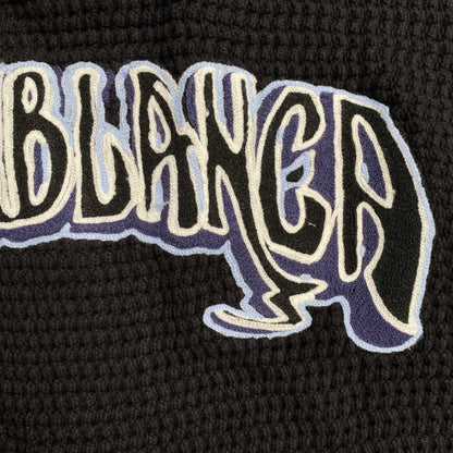 Conjunto Casablanca Crochet Negro Logo