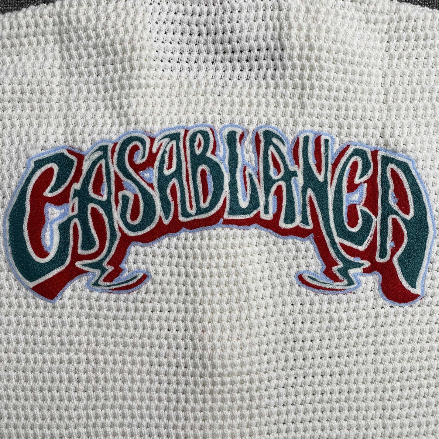 Conjunto Casablanca Crochet Blanco Logo