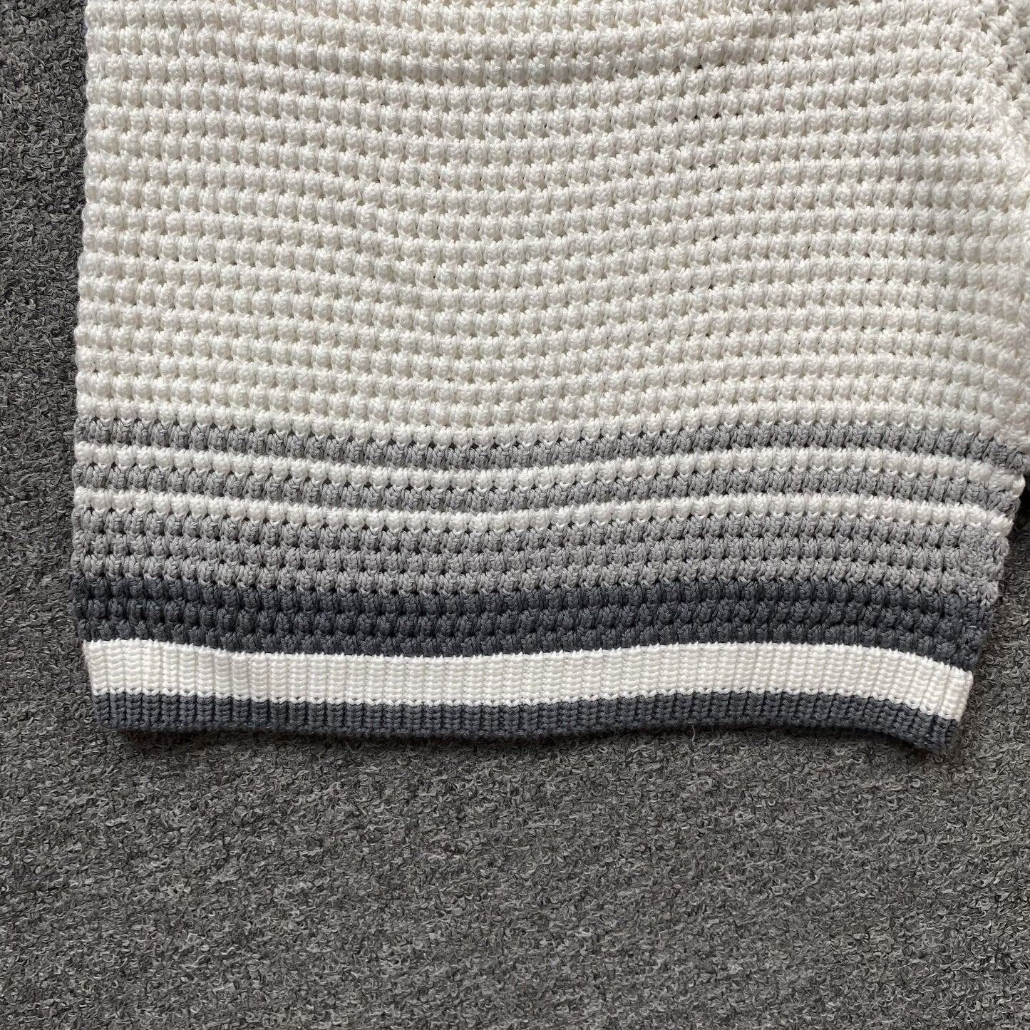 Conjunto Casablanca Crochet Blanco Gris