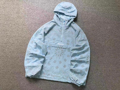 Campera Supreme Reflective Bandana Anorak Celeste
