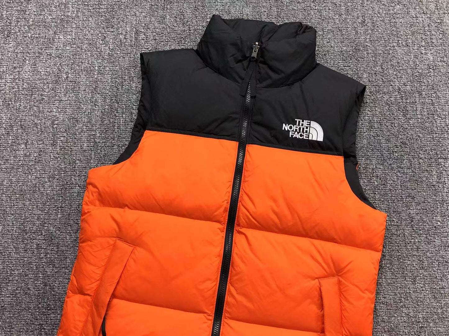 THE NORTH FACE 1996 RETRO NUPTSE VEST ORANGE