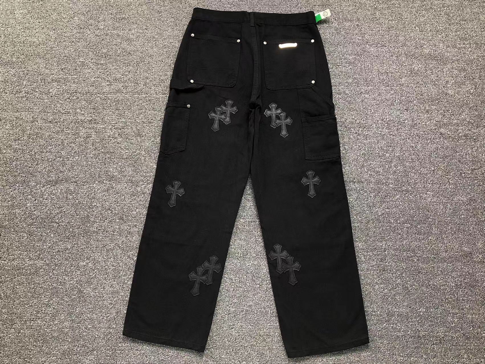 chrome-hearts-cross-patch-carpenter-pants-black-2-Drip Store Argentina