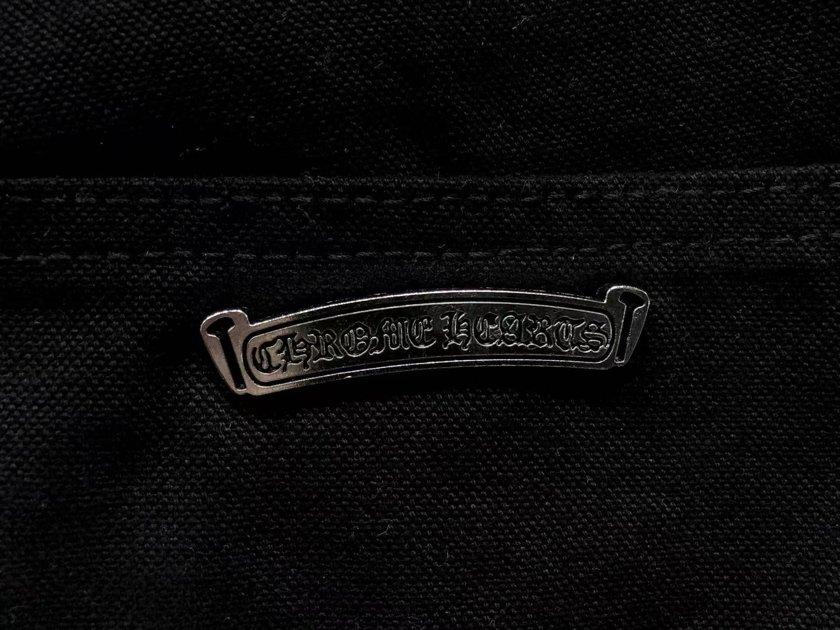 chrome-hearts-cross-patch-carpenter-pants-black-6_ed41d2f6-Drip Store Argentina