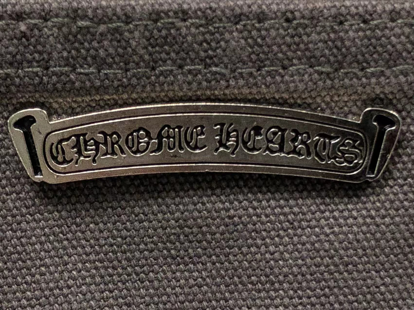 chrome-hearts-cross-patch-carpenter-pants-grey-9-Drip Store Argentina