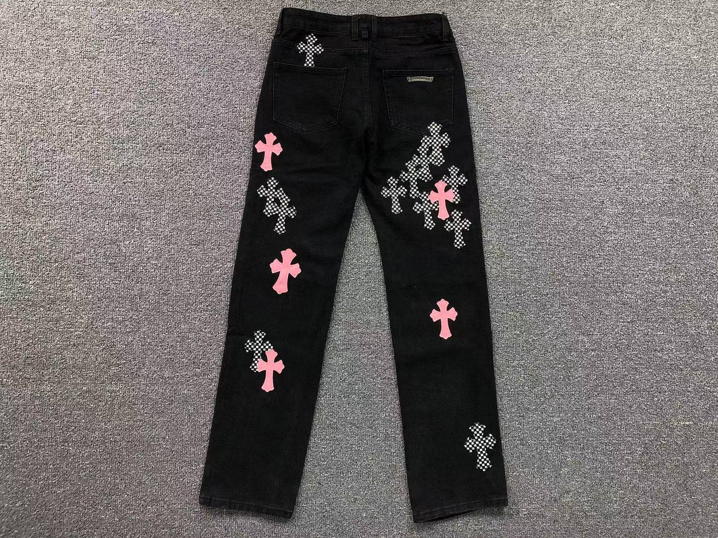chrome-hearts-cross-patch-fleurknee-jeans-black-2-Drip Store Argentina