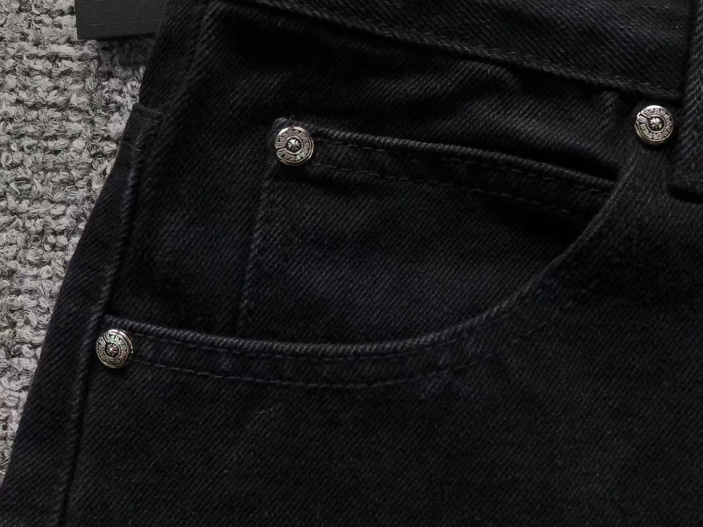 chrome-hearts-cross-patch-jeans-black-10_32a95860-Drip Store Argentina