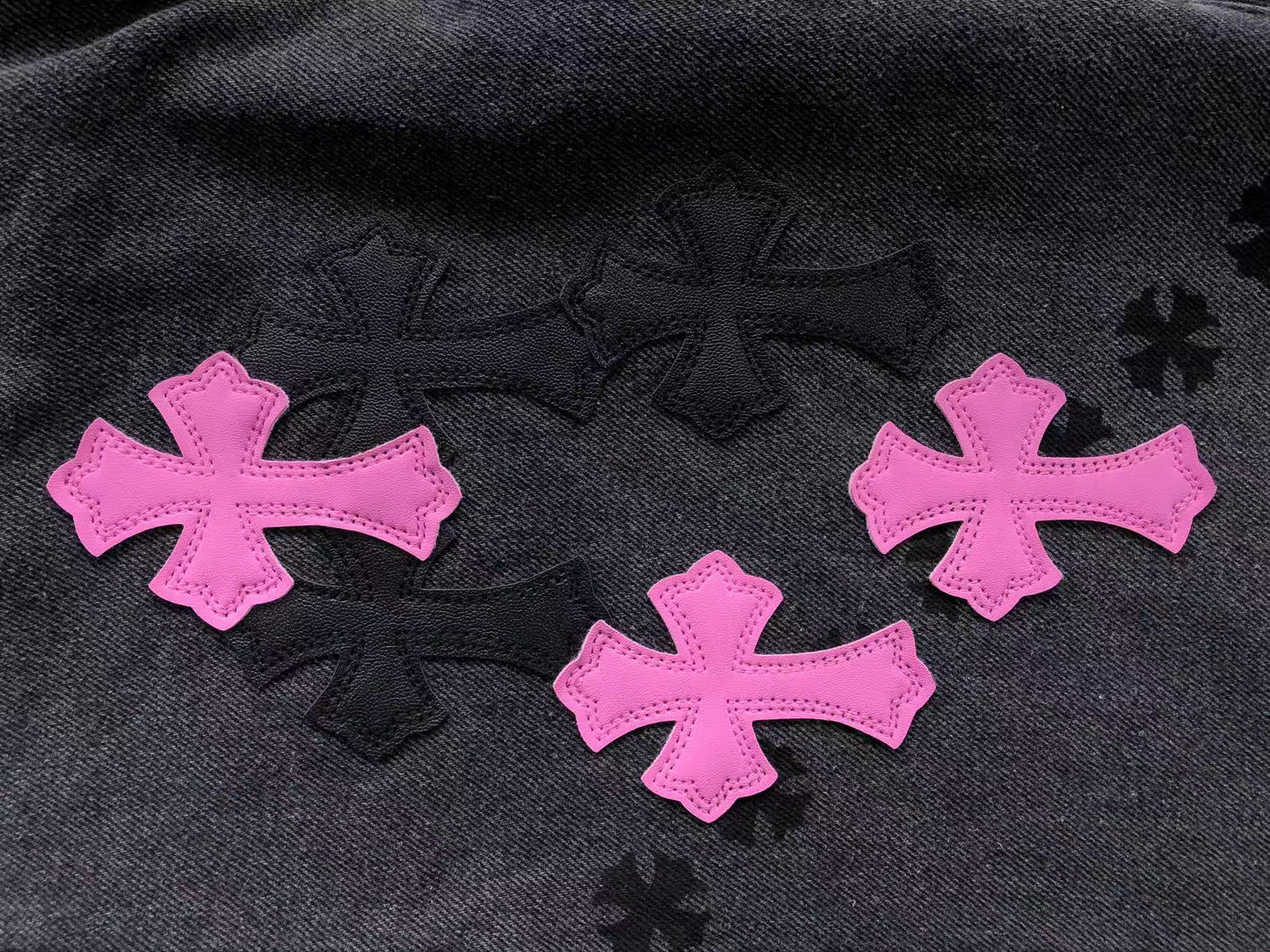 chrome-hearts-cross-patch-jeans-black-4_7c259824-Drip Store Argentina