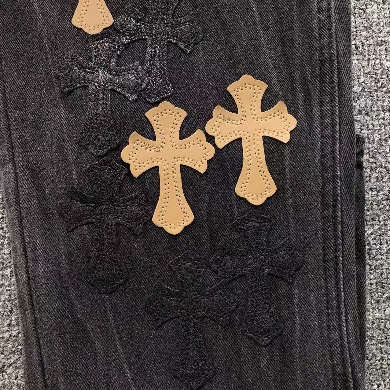 chrome-hearts-cross-patch-jeans-black-5_6227077b-Drip Store Argentina