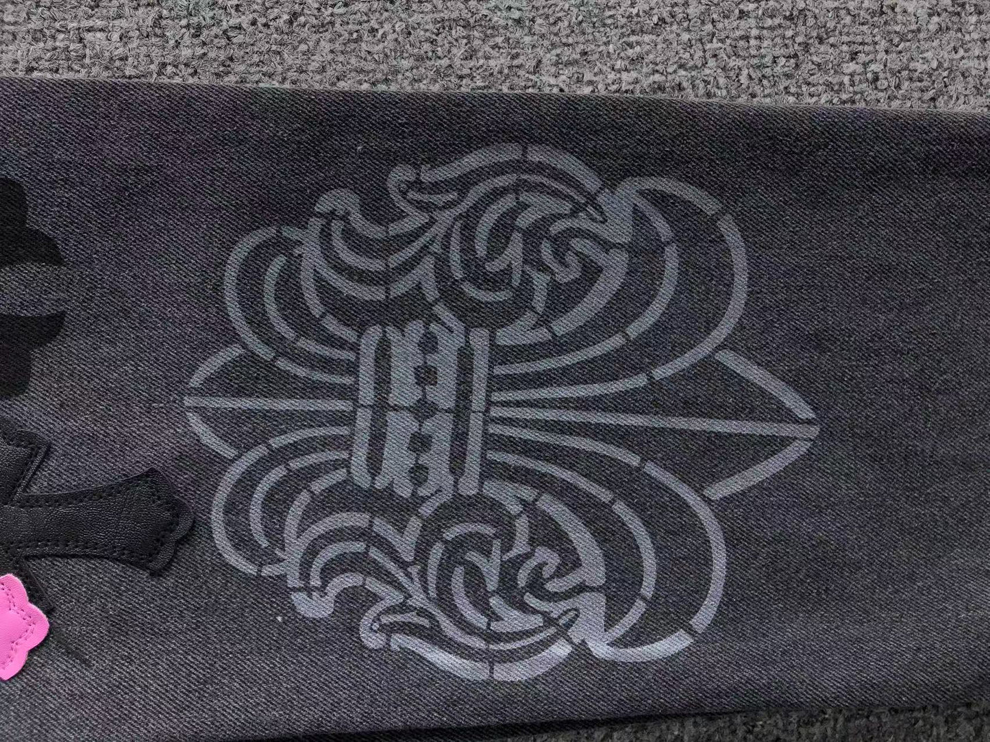 chrome-hearts-cross-patch-jeans-black-6_ded14587-Drip Store Argentina