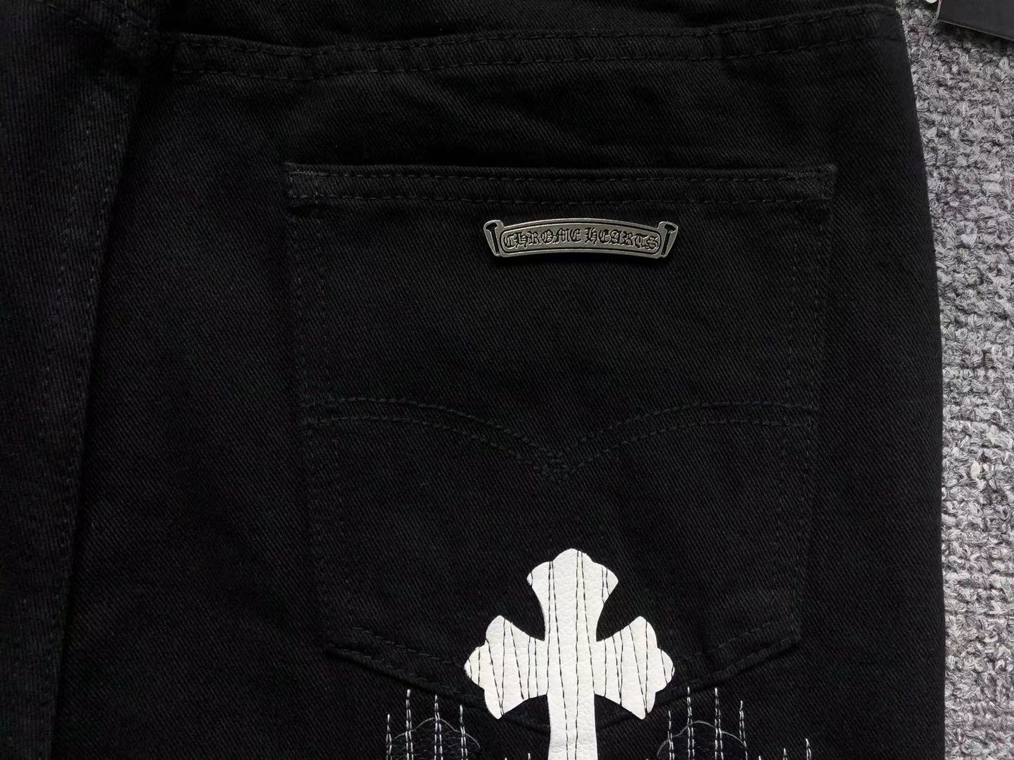 chrome-hearts-cross-patch-jeans-black-7_a76e3242-Drip Store Argentina
