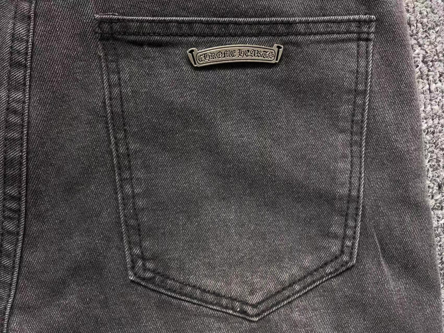 chrome-hearts-cross-patch-jeans-black-9_130a9d9b-Drip Store Argentina