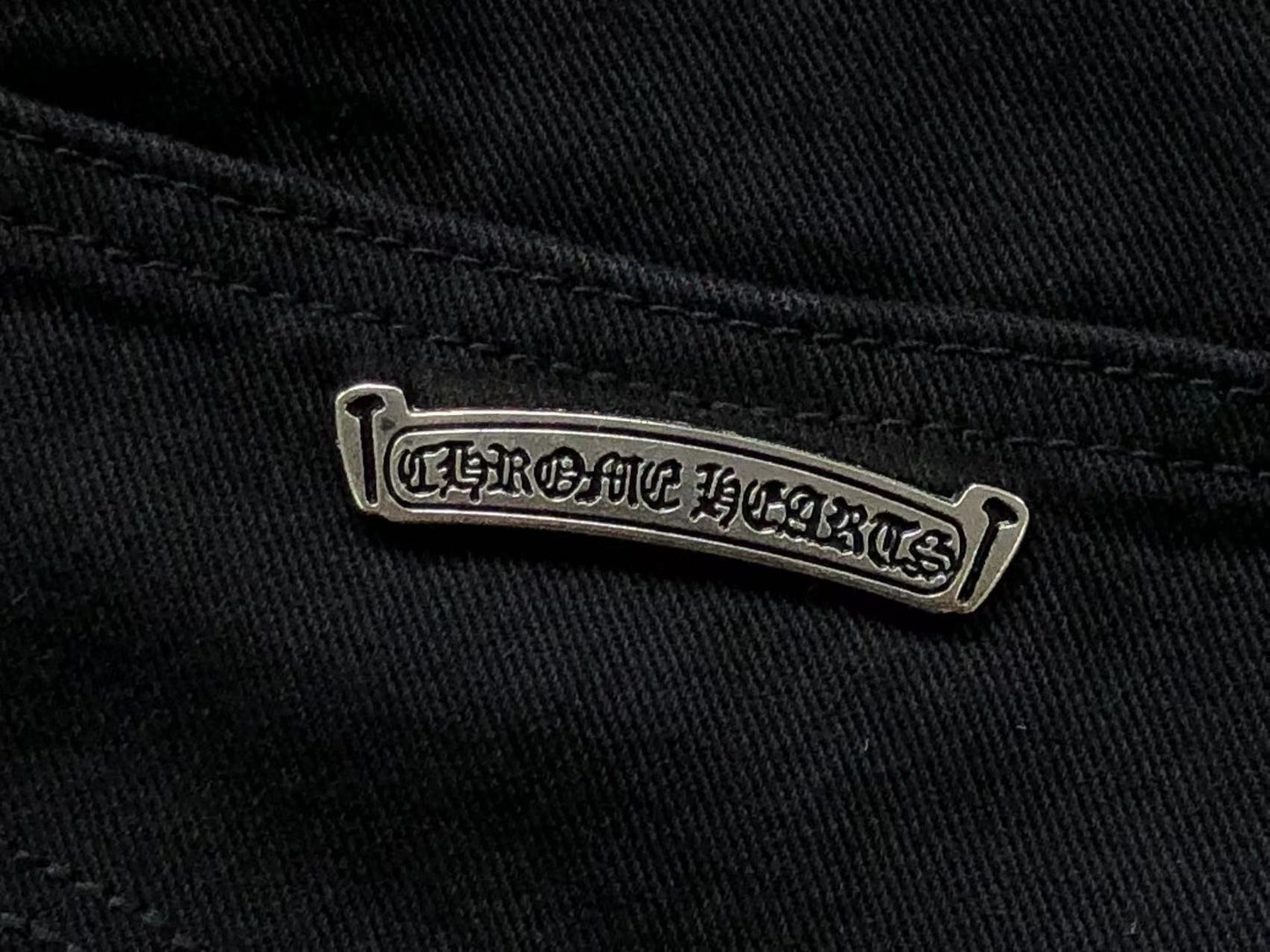 chrome-hearts-cross-patch-jeans-black-9_8d75853b-Drip Store Argentina