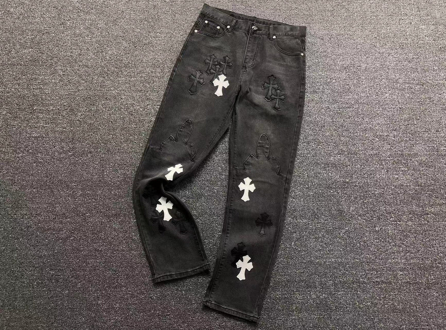 chrome-hearts-cross-patch-jeans-black_067a4a45-Drip Store Argentina