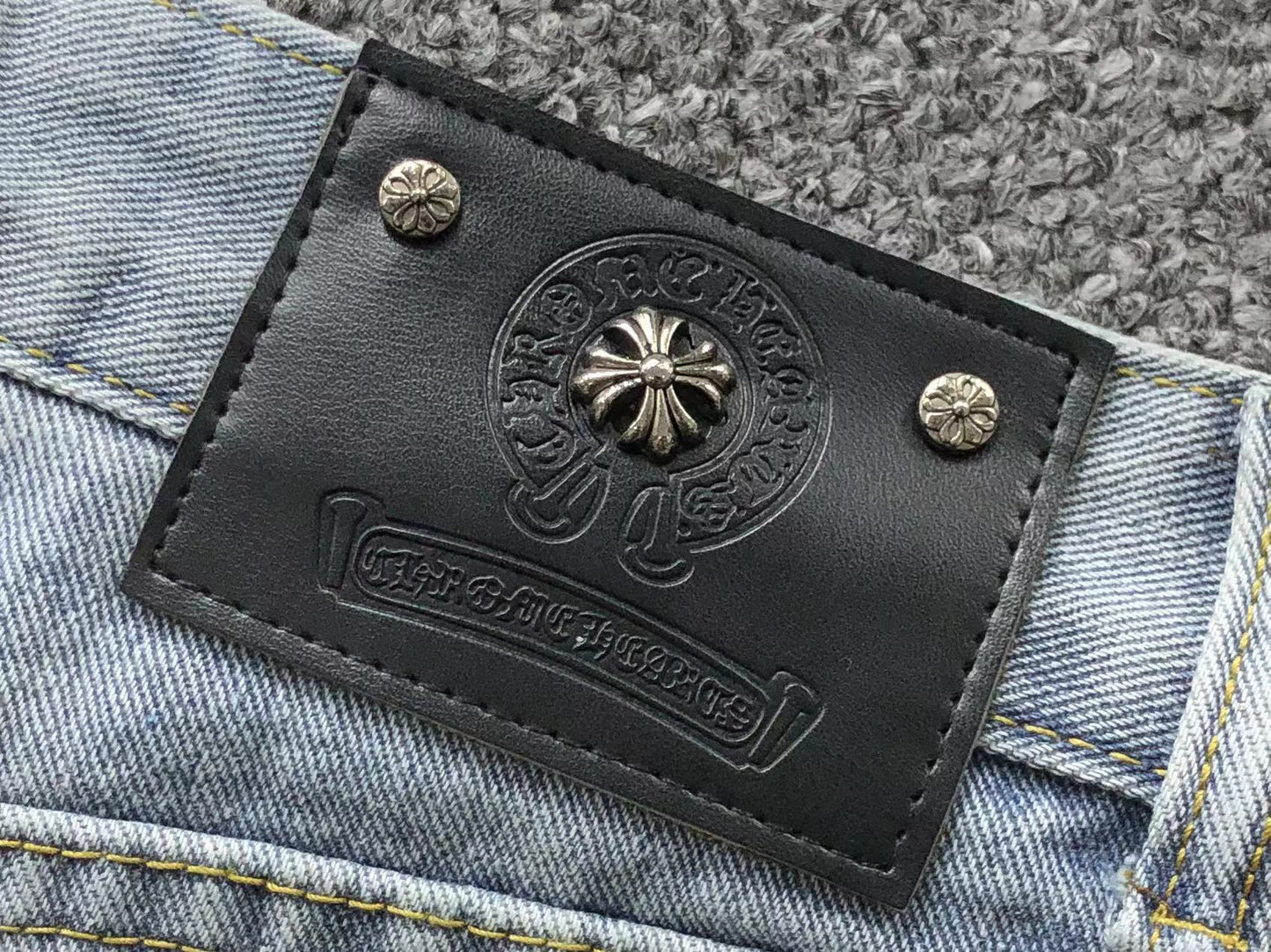 chrome-hearts-cross-patch-jeans-blue-10_df58afeb-Drip Store Argentina