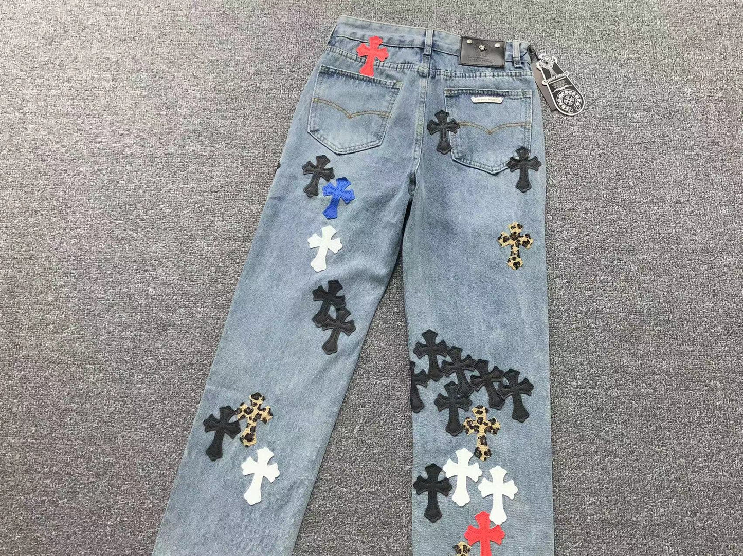 chrome-hearts-cross-patch-jeans-blue-4_52924910-Drip Store Argentina