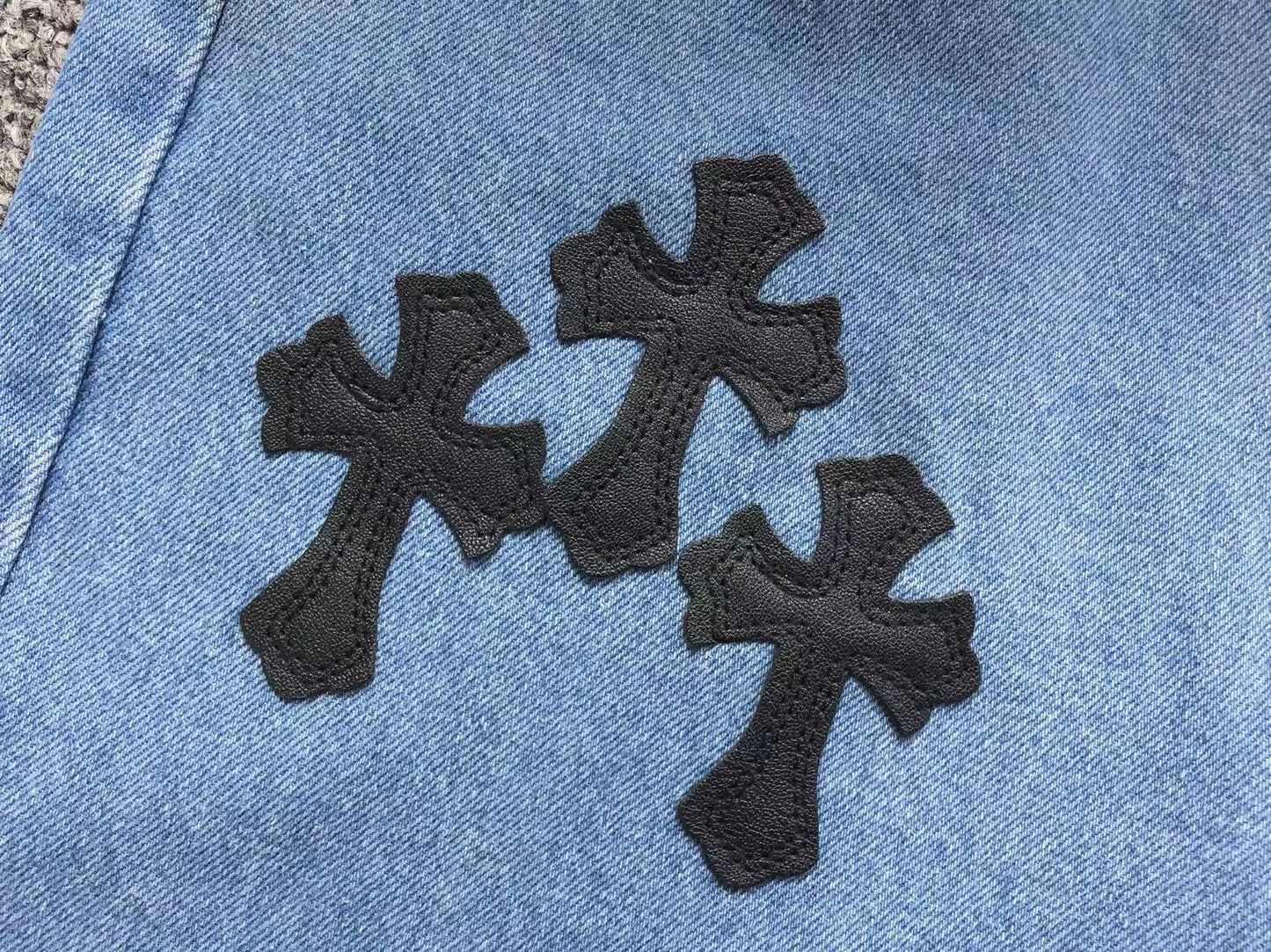 chrome-hearts-cross-patch-jeans-blue-8_4c3fc9c7-Drip Store Argentina