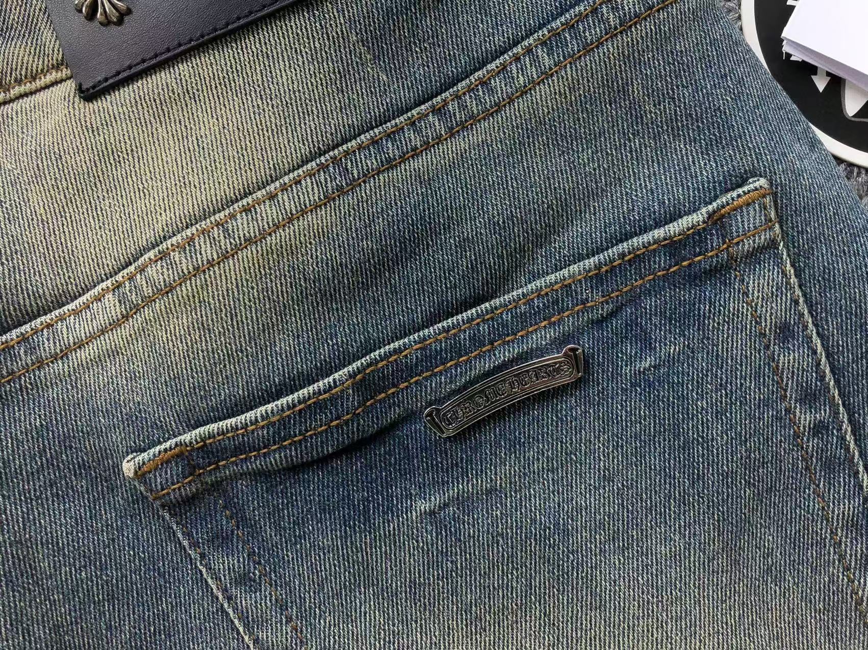 chrome-hearts-cross-patch-jeans-blue-washed-11-Drip Store Argentina