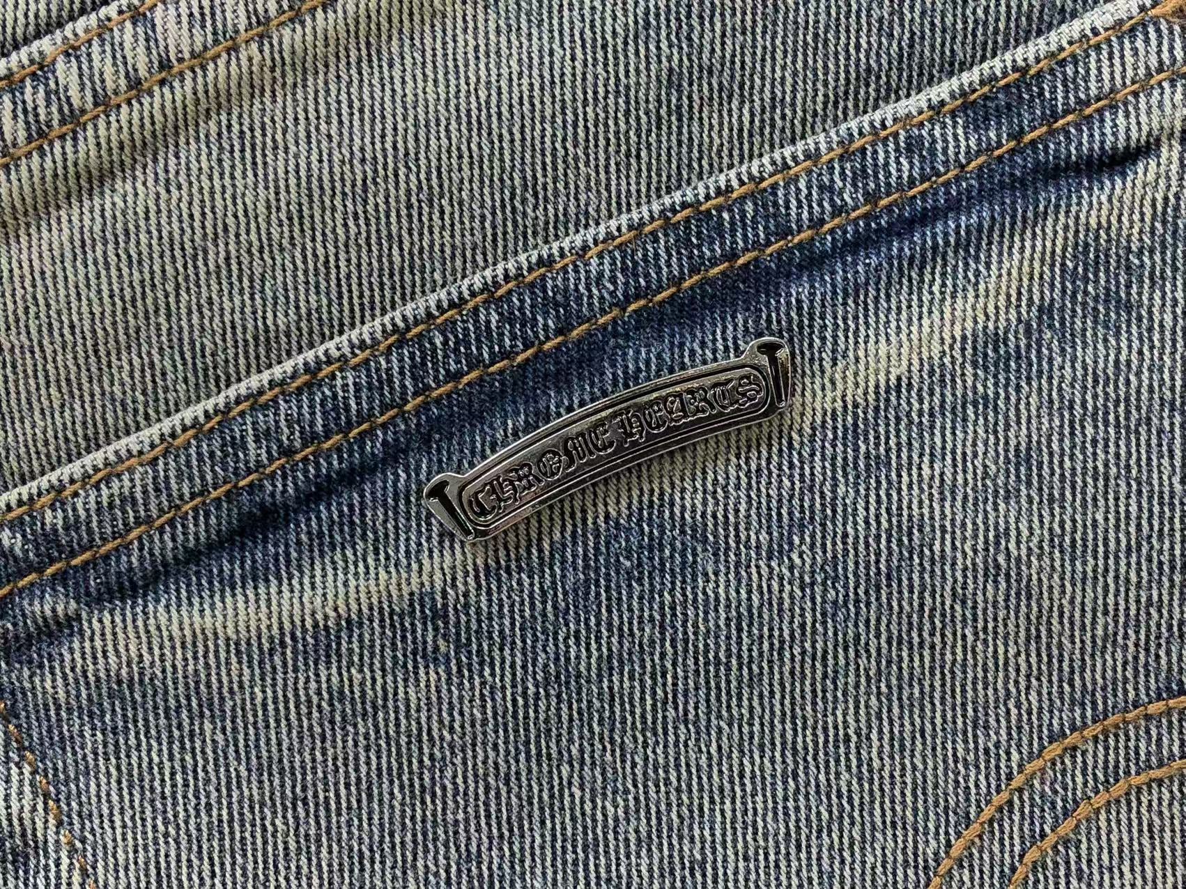 chrome-hearts-cross-patch-jeans-blue-washed-11_f45da9e9-Drip Store Argentina