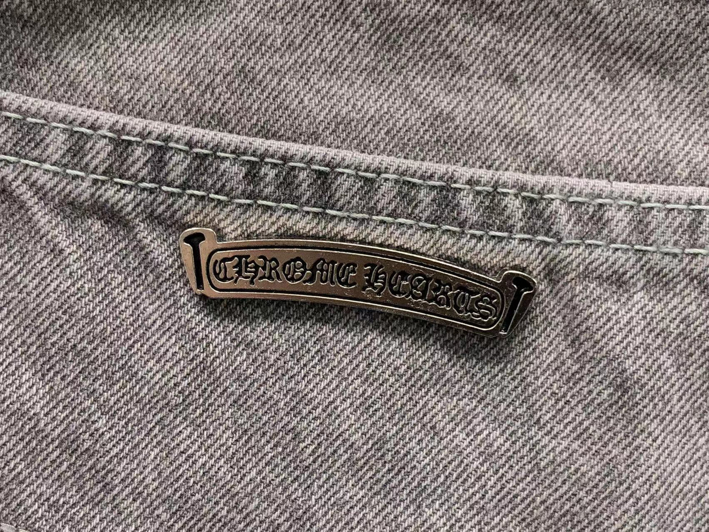 chrome-hearts-cross-patch-jeans-grey-9_ed2f4c5f-Drip Store Argentina