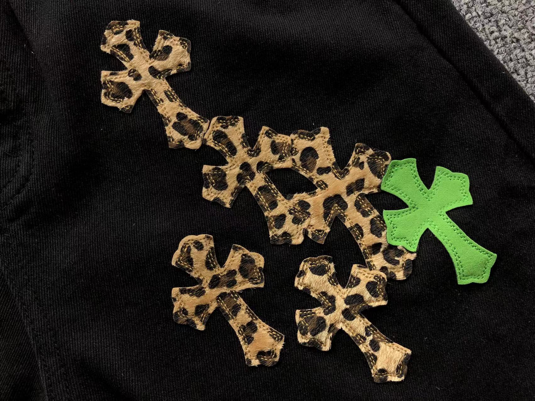 chrome-hearts-leopard-cross-patch-jeans-black-5-Drip Store Argentina