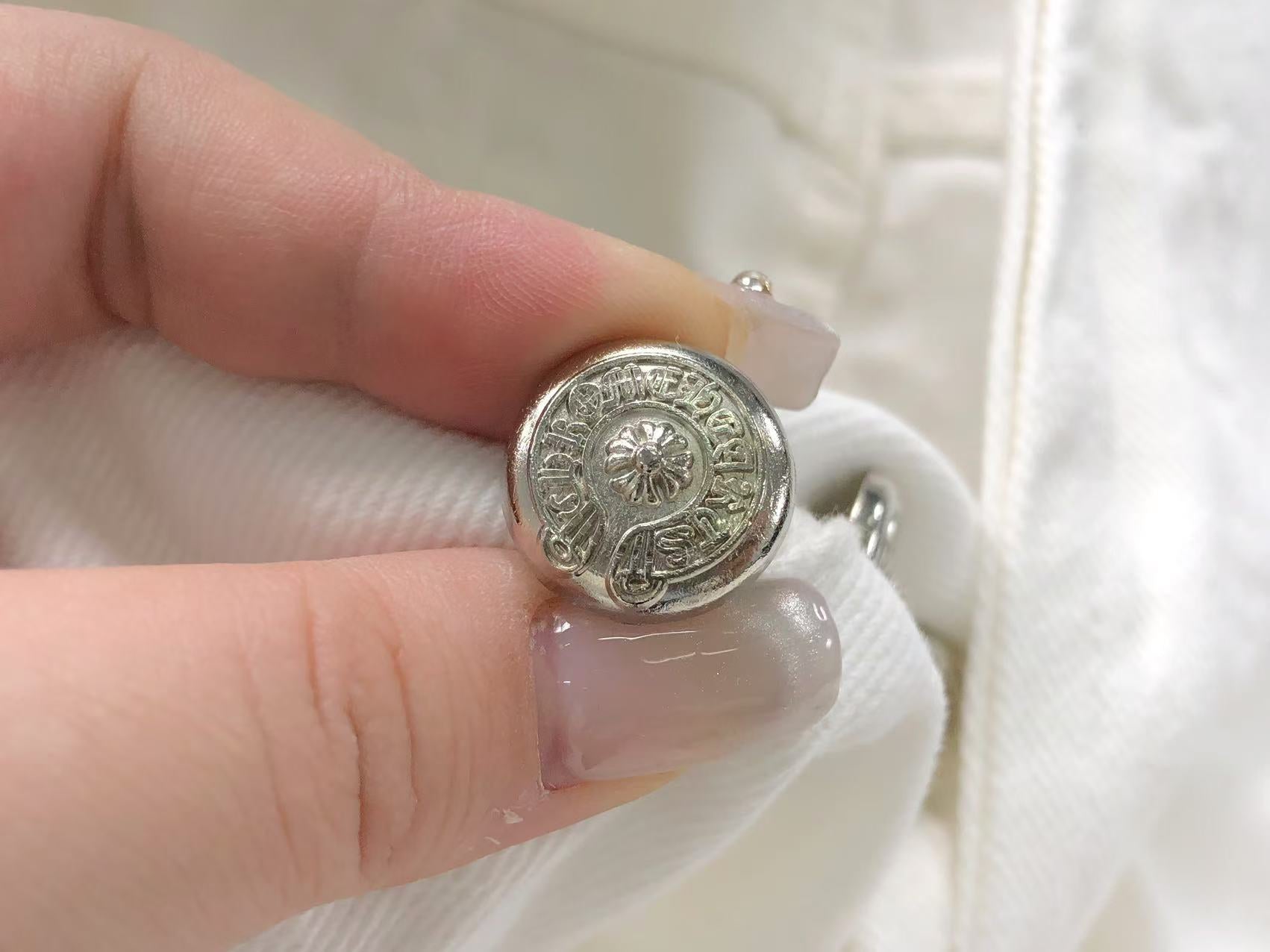 chrome-hearts-leopard-cross-patch-jeans-white-7-Drip Store Argentina