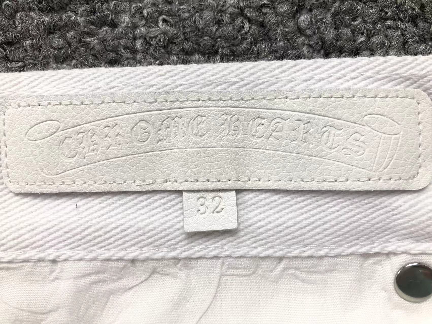 chrome-hearts-zebra-cross-patch-jeans-white-5-Drip Store Argentina